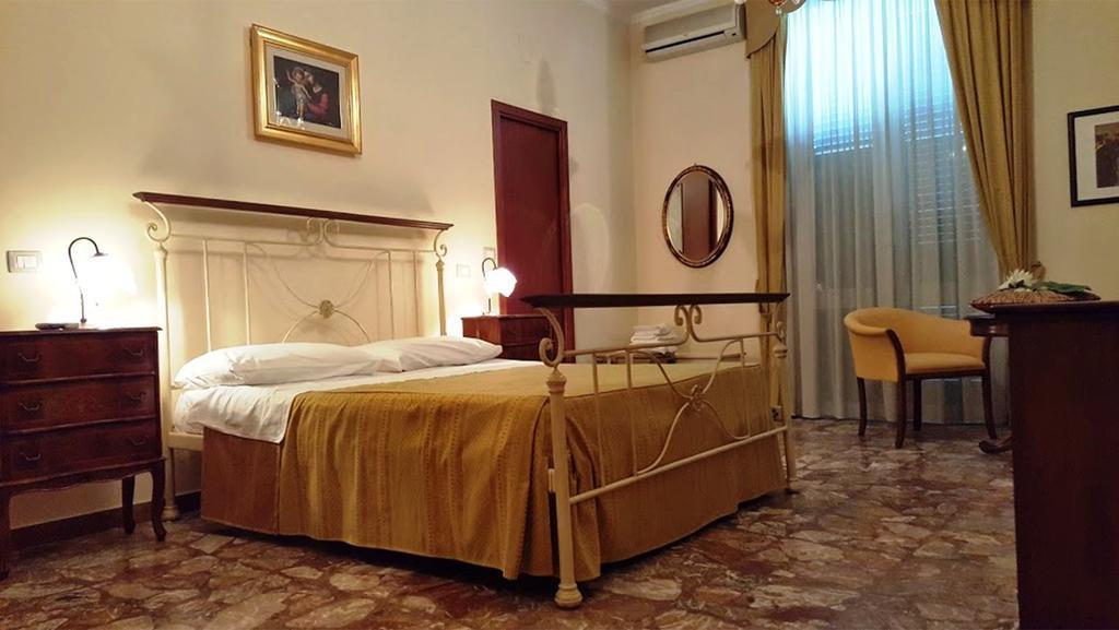 Hôtel L' Antica Reggia à Furci Siculo Chambre photo